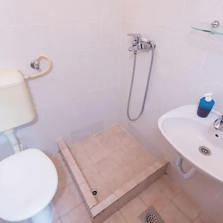Two-bedroom In Appartamento Lovište
